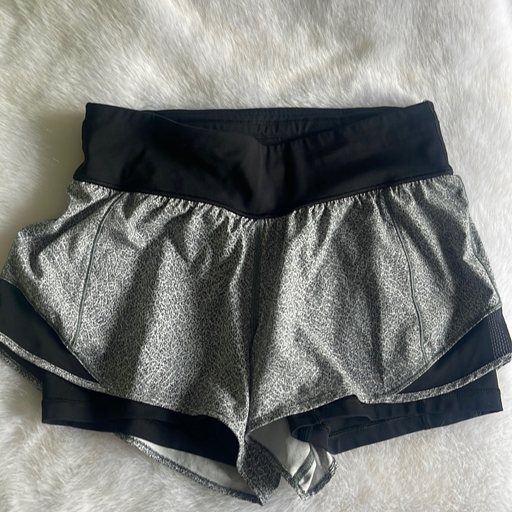Lululemon shorts run speed up with liner